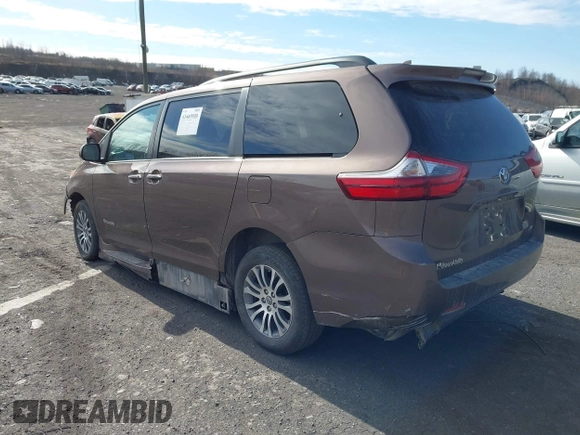 2020 Toyota Sienna XLE Auto Access Seat with VIN 5TDYZ3DCXLS050310, listed as a IAAI auction lot 41469930 with 77,370 mi miles and . Bid and sale history available at DreamBid. Image 3.