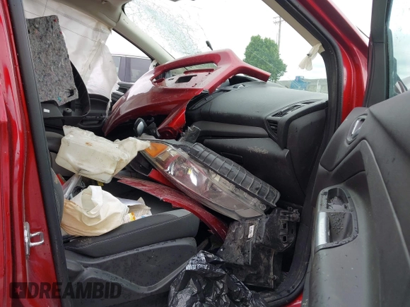2013 Ford Escape SE with VIN 1FMCU9GX1DUD17613, listed as a IAAI auction lot 42176406 with Not provided miles and . Bid and sale history available at DreamBid. Image 5.