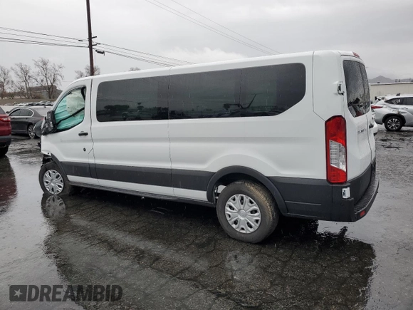 2023 Ford Transit Passenger XL z VIN 1FBAX2Y88PKB08729, wystawiony jako Copart lot #45147125 z przebiegiem Nie podano mil oraz Czysty tytuł • Clean title. Historia ofert i sprzedaży dostępna na DreamBid. Obrazek 2.
