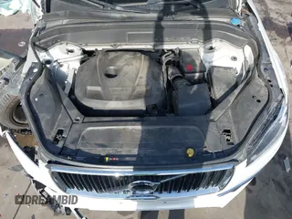 2016 Volvo XC90 Momentum with VIN YV4102XK4G1059299, listed as a IAAI auction lot 41749794 with 76,439 mi miles and . Bid and sale history available at DreamBid. Image 10.