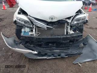 2015 Toyota Sienna XLE с VIN 5TDYK3DC1FS527196, выставлен на аукционе IAAI как лот 41850596 с пробегом Не указан миль и . История ставок и продаж доступна на DreamBid. Изображение 6.