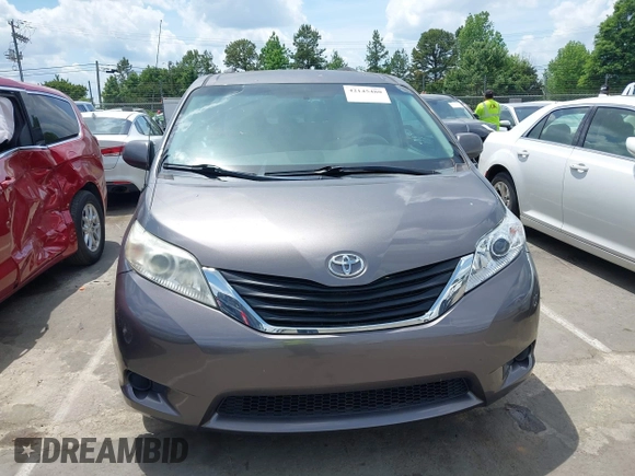 2011 Toyota Sienna LE AAS with VIN 5TDKK3DC1BS164723, listed as a IAAI auction lot 42145480 with 220,349 mi miles. Bid and sale history available at carsss.com. Image 12.