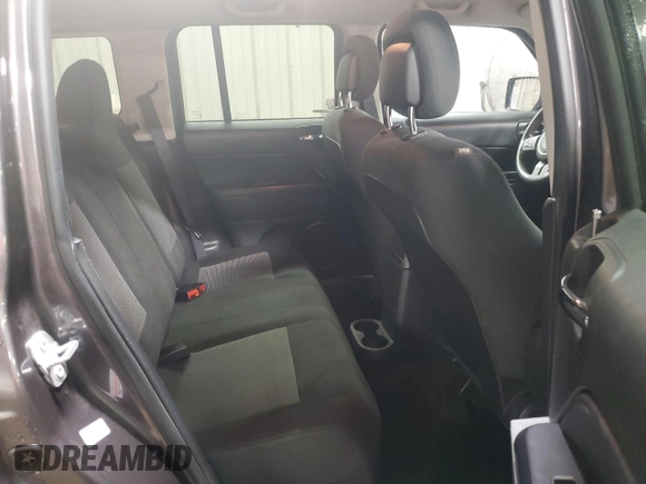 2016 Jeep Patriot Sport with VIN 1C4NJRBB5GD685850, listed as a Copart auction lot 49513455 with 127,300 mi miles and Salvage Title. Bid and sale history available at carsss.com. Image 10.
