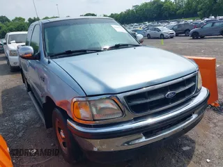 1998 Ford F-150 z VIN 1FTDX172XWNA03560, wystawiony jako IAAI lot #42445188 z przebiegiem 200 665 mil mil oraz . Historia ofert i sprzedaży dostępna na DreamBid. Obrazek 1.