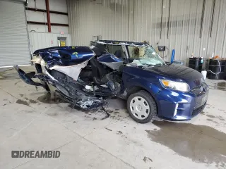 2013 Scion xB z VIN JTLZE4FEXDJ034759, wystawiony jako Copart lot #57635215 z przebiegiem Nie podano mil oraz Nie do naprawy • Non repairable. Historia ofert i sprzedaży dostępna na DreamBid. Obrazek 4.