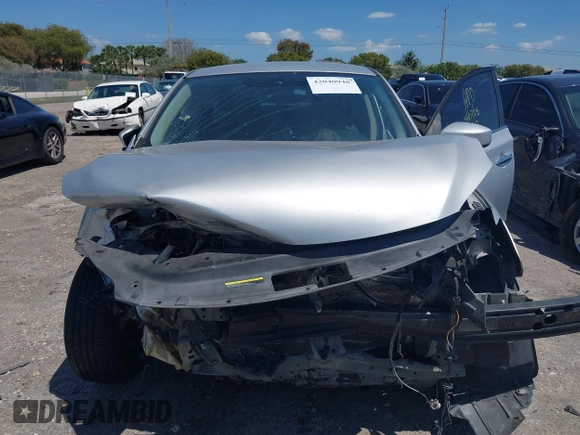 2014 Nissan Sentra SR with VIN 3N1AB7AP0EY302455, listed as a IAAI auction lot 42040948 with 69,558 mi miles and . Bid and sale history available at DreamBid. Image 6.