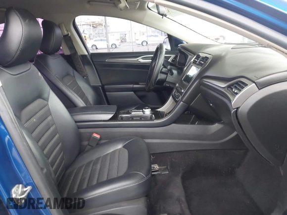 2017 Ford Fusion SE with VIN 3FA6P0H7XHR294399, listed as a IAAI auction lot 42034529 with 58,246 mi miles. Bid and sale history available at carsss.com. Image 5.