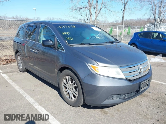 2011 Honda Odyssey EX-L with VIN 5FNRL5H60BB103430, listed as a IAAI auction lot 41752581 with 108,422 mi miles and . Bid and sale history available at carsss.com. Image 1.
