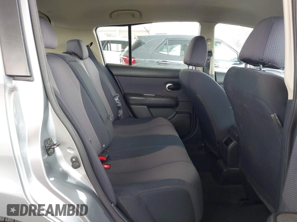 2009 Nissan Versa 1.8 S with VIN 3N1BC13E39L391774, listed as a IAAI auction lot 41925859 with 132,019 mi miles. Bid and sale history available at carsss.com. Image 8.