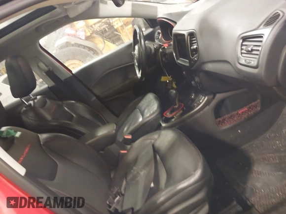 2017 Jeep Compass Trailhawk with VIN 3C4NJDDB1HT646801, listed as a IAAI auction lot 41401859 with 111,339 mi miles and . Bid and sale history available at DreamBid. Image 5.