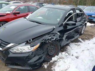 2016 Nissan Altima SR with VIN 1N4AL3AP2GC214902, listed as a IAAI auction lot 41259992 with 168,905 mi miles and . Bid and sale history available at carsss.com. Image 6.
