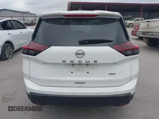 2024 Nissan Rogue S with VIN 5N1BT3AB2RC749214, listed as a IAAI auction lot 42050444 with 16,645 mi miles. Bid and sale history available at carsss.com. Image 17.