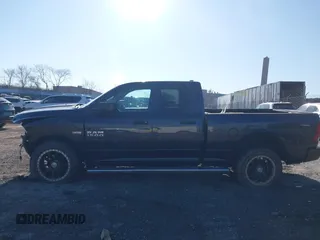 2014 Ram 1500 Express z VIN 1C6RR7FT5ES418905, wystawiony jako IAAI lot #41758174 z przebiegiem 92 443 mil mil oraz . Historia ofert i sprzedaży dostępna na DreamBid. Obrazek 13.