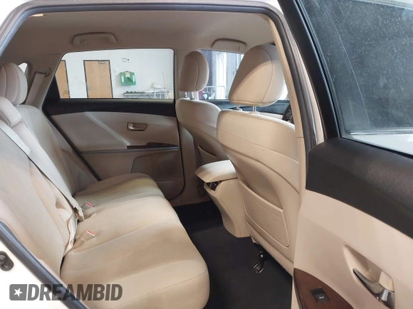 2015 Toyota Venza LE with VIN 4T3BA3BB8FU071568, listed as a IAAI auction lot 42416357 with 135,125 mi miles and . Bid and sale history available at DreamBid. Image 8.
