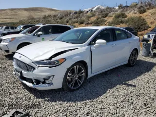 2019 Ford Fusion Titanium with VIN 3FA6P0D92KR184851, listed as a Copart auction lot 52154705 with 62,652 mi miles and Salvage Title. Bid and sale history available at carsss.com. Image 1.