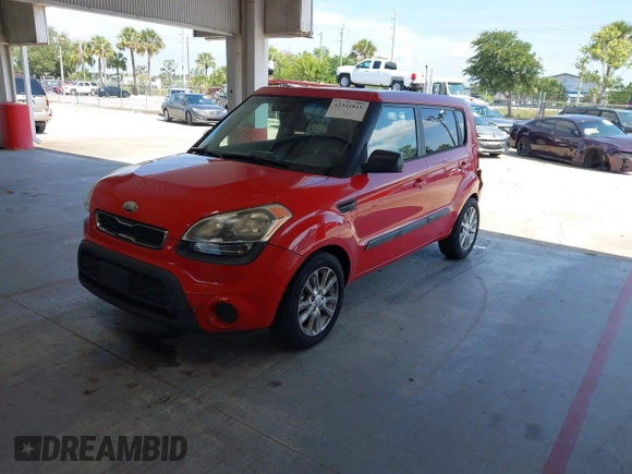 2013 Kia Soul + z VIN KNDJT2A63D7536836, wystawiony jako IAAI lot #42341811 z przebiegiem 118 226 mil mil oraz . Historia ofert i sprzedaży dostępna na DreamBid. Obrazek 17.
