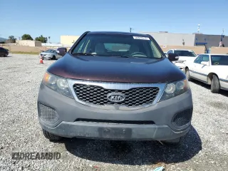 2012 Kia Sorento LX with VIN 5XYKT3A14CG189971, listed as a Copart auction lot 50820575 with 169,498 mi miles and Clean Title. Bid and sale history available at DreamBid. Image 5.