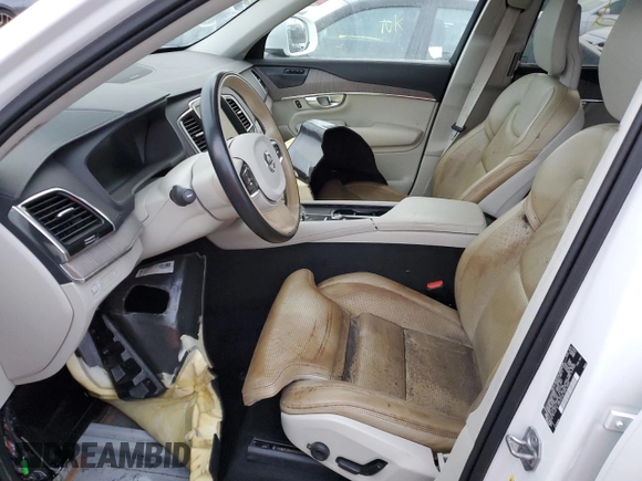 2021 Volvo XC90 Inscription Expression with VIN YV4BR0CL5M1763097, listed as a Copart auction lot 76140064 with 0 mi miles and Non Repairable. Bid and sale history available at carsss.com. Image 7.