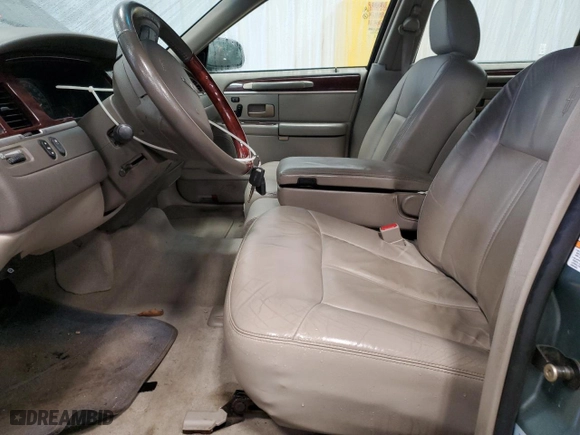 2005 Lincoln Town Car Signature Limited with VIN 1LNHM82W65Y608018, listed as a Copart auction lot 75632944 with 181,542 mi miles and Salvage Title. Bid and sale history available at carsss.com. Image 7.