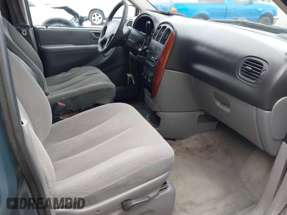 2006 Chrysler Town & Country with VIN 1A4GP45R76B718466, listed as a IAAI auction lot 42104395 with 260,634 mi miles and . Bid and sale history available at DreamBid. Image 5.