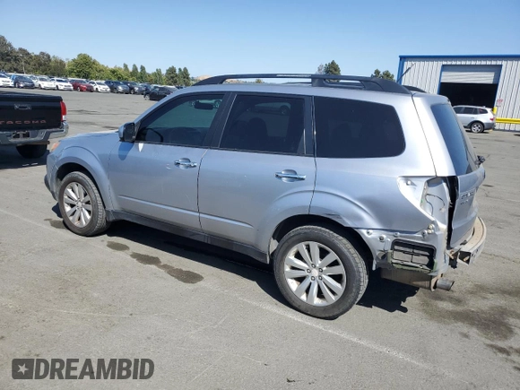 2012 Subaru Forester X Premium z VIN JF2SHADC7CH417098, wystawiony jako Copart lot #60042125 z przebiegiem 122 865 mil mil oraz Szkoda całkowita • Salvage title. Historia ofert i sprzedaży dostępna na DreamBid. Obrazek 2.