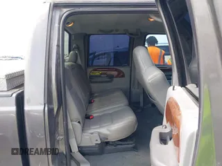 2004 Ford F-350 with VIN 1FTSW30P34EB82548, listed as a IAAI auction lot 42563477 with 186,941 mi miles and . Bid and sale history available at DreamBid. Image 8.