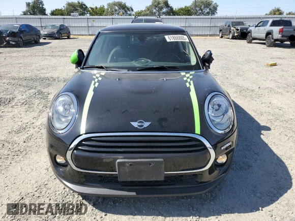 2018 MINI Hardtop Cooper with VIN WMWXP5C54J2G64015, listed as a Copart auction lot 61866865 with 32,927 mi miles and Salvage title. Bid and sale history available at DreamBid. Image 5.