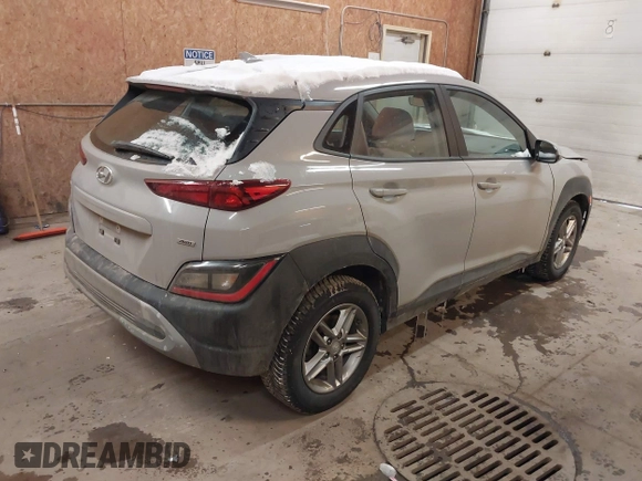 2023 Hyundai Kona SE with VIN KM8K2CAB5PU970137, listed as a IAAI auction lot 41493226 with 47,809 mi miles. Bid and sale history available at carsss.com. Image 4.