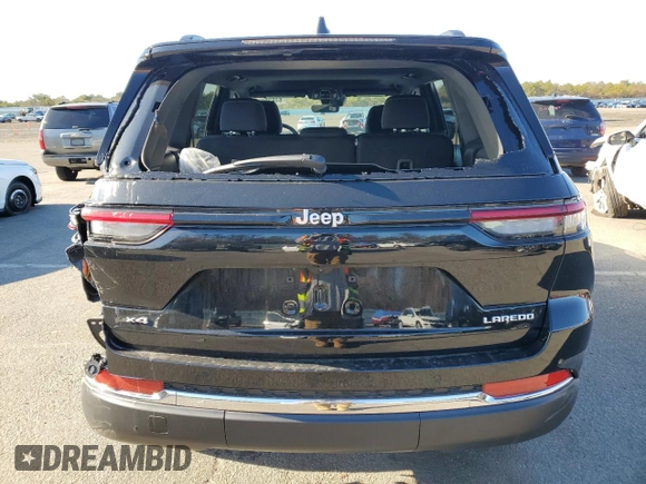 2025 Jeep Grand Cherokee Laredo with VIN 1C4RJHAG3SC274177, listed as a Copart auction lot 84838284 with 36 mi miles and Salvage Title. Bid and sale history available at DreamBid. Image 6.