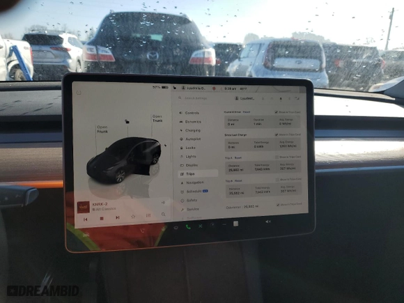 2022 Tesla Model Y Long Range with VIN 7SAYGDEE1NF575438, listed as a Copart auction lot 46539445 with 25,882 mi miles and Salvage Title. Bid and sale history available at carsss.com. Image 9.