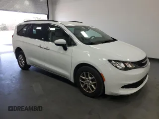 2021 Chrysler Voyager LXi with VIN 2C4RC1DG3MR545911, listed as a Copart auction lot 55113795 with 83,624 mi miles and Clean Title. Bid and sale history available at DreamBid. Image 4.