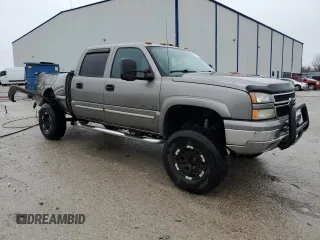 2006 Chevrolet Silverado 1500HD LT2 z VIN 1GCGK13U36F113489, wystawiony jako Copart lot #86367064 z przebiegiem 276 288 mil mil oraz Nie do naprawy • Non repairable. Historia ofert i sprzedaży dostępna na DreamBid. Obrazek 4.