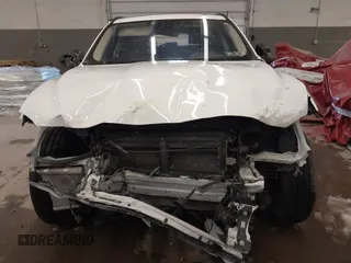 2019 Jaguar F-Pace 25t Premium z VIN SADCJ2FX5KA615736, wystawiony jako IAAI lot #41495039 z przebiegiem 83 778 mil mil oraz . Historia ofert i sprzedaży dostępna na DreamBid. Obrazek 11.
