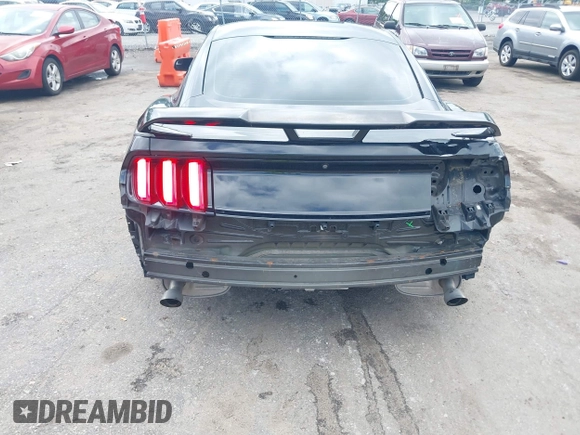 2016 Ford Mustang V6 z VIN 1FA6P8AM8G5251387, wystawiony jako IAAI lot #42231334 z przebiegiem 104 618 mil mil oraz . Historia ofert i sprzedaży dostępna na DreamBid. Obrazek 6.
