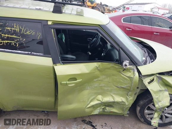 2018 Kia Soul + with VIN KNDJP3A53J7888330, listed as a IAAI auction lot 41400817 with 100,738 mi miles. Bid and sale history available at carsss.com. Image 14.