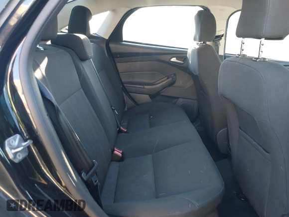 2015 Ford Focus SE with VIN 1FADP3F29FL350473, listed as a IAAI auction lot 41032182 with 102,898 mi miles. Bid and sale history available at carsss.com. Image 8.