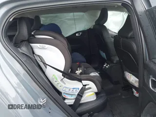 2023 Volvo XC40 Ultimate Bright Theme с VIN YV4L12UAXP2025895, выставлен на аукционе IAAI как лот 42294917 с пробегом 5 384 миль миль и . История ставок и продаж доступна на DreamBid. Изображение 10.