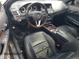 2014 Mercedes-Benz E 350 z VIN WDDKJ8JB3EF235278, wystawiony jako Copart lot #55638145 z przebiegiem 97 844 mil mil oraz Szkoda całkowita • Salvage title. Historia ofert i sprzedaży dostępna na DreamBid. Obrazek 8.