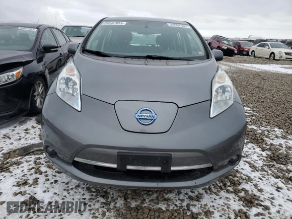2015 Nissan LEAF SV with VIN 1N4AZ0CP5FC332953, listed as a Copart auction lot 39087903 with 61,605 mi miles. Bid and sale history available at carsss.com. Image 5.