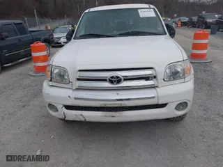 2006 Toyota Tundra SR5 with VIN 5TBBT44176S474522, listed as a IAAI auction lot 41662123 with 124,409 mi miles. Bid and sale history available at carsss.com. Image 6.