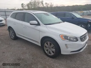 2016 Volvo XC60 T5 Platinum with VIN YV4612RM2G2788557, listed as a IAAI auction lot 41893917 with 95,257 mi miles. Bid and sale history available at carsss.com. Image 1.