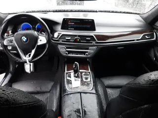 2016 BMW 7 Series 750i xDrive with VIN WBA7F2C58GG416876, listed as a Copart auction lot 37267523 with 77,741 mi miles. Bid and sale history available at carsss.com. Image 8.