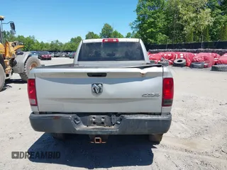 2014 Ram 2500 Tradesman z VIN 3C6TR5CT7EG186099, wystawiony jako IAAI lot #42317585 z przebiegiem 309 687 mil mil oraz . Historia ofert i sprzedaży dostępna na DreamBid. Obrazek 16.