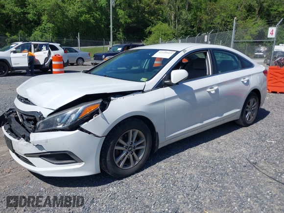 2016 Hyundai Sonata SE z VIN 5NPE24AF1GH337963, wystawiony jako IAAI lot #42199923 z przebiegiem 91 596 mil mil oraz . Historia ofert i sprzedaży dostępna na DreamBid. Obrazek 2.
