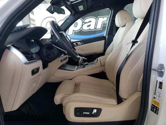 2022 BMW X5 xDrive40i z VIN 5UXCR6C0XN9L83285, wystawiony jako Copart lot #56176995 z przebiegiem 30 779 mil mil oraz Szkoda całkowita • Salvage title. Historia ofert i sprzedaży dostępna na DreamBid. Obrazek 7.