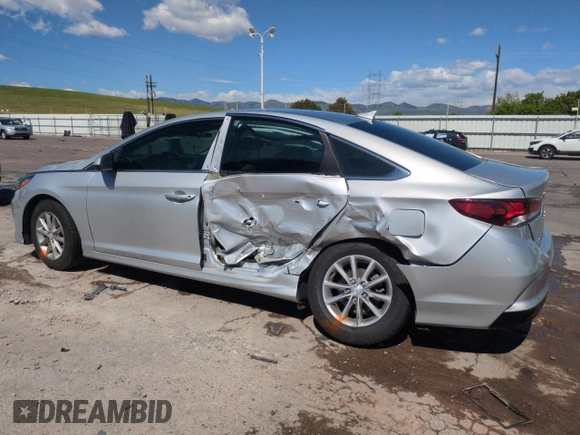 2019 Hyundai Sonata SE z VIN 5NPE24AF5KH759372, wystawiony jako Copart lot #58020925 z przebiegiem 61 363 mil mil oraz Szkoda całkowita • Salvage title. Historia ofert i sprzedaży dostępna na DreamBid. Obrazek 2.