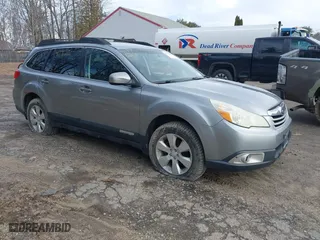 2011 Subaru Outback 2.5i Prem AWP with VIN 4S4BRBCC3B3338358, listed as a IAAI auction lot 41776201 with 264,373 mi miles. Bid and sale history available at carsss.com. Image 1.