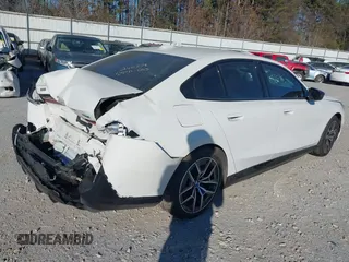 2024 BMW i5 M60 z VIN WBY43FK01RCP34925, wystawiony jako IAAI lot #41100557 z przebiegiem 27 814 mil mil oraz . Historia ofert i sprzedaży dostępna na DreamBid. Obrazek 4.