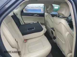 2013 Lincoln MKZ Hybrid z VIN 3LN6L2LU8DR820159, wystawiony jako Copart lot #56023835 z przebiegiem 130 422 mil mil oraz Szkoda całkowita • Salvage title. Historia ofert i sprzedaży dostępna na DreamBid. Obrazek 10.