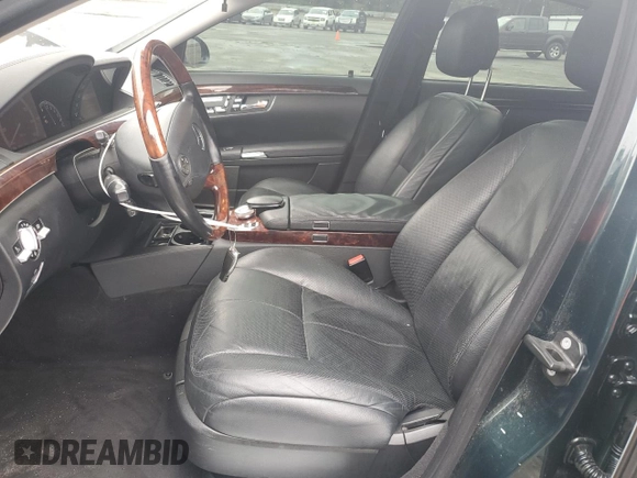 2007 Mercedes-Benz S 550 z VIN WDDNG86X07A108018, wystawiony jako Copart lot #57349965 z przebiegiem Nie podano mil oraz Czysty tytuł • Clean title. Historia ofert i sprzedaży dostępna na DreamBid. Obrazek 7.
